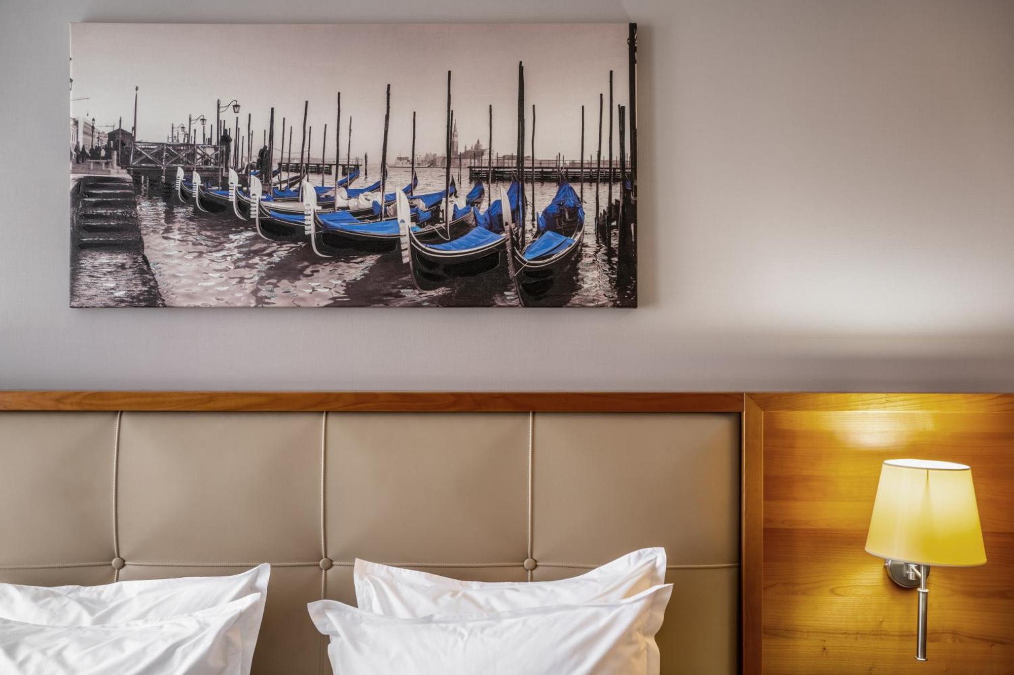 Cityhotel Kijev Szoba fotó